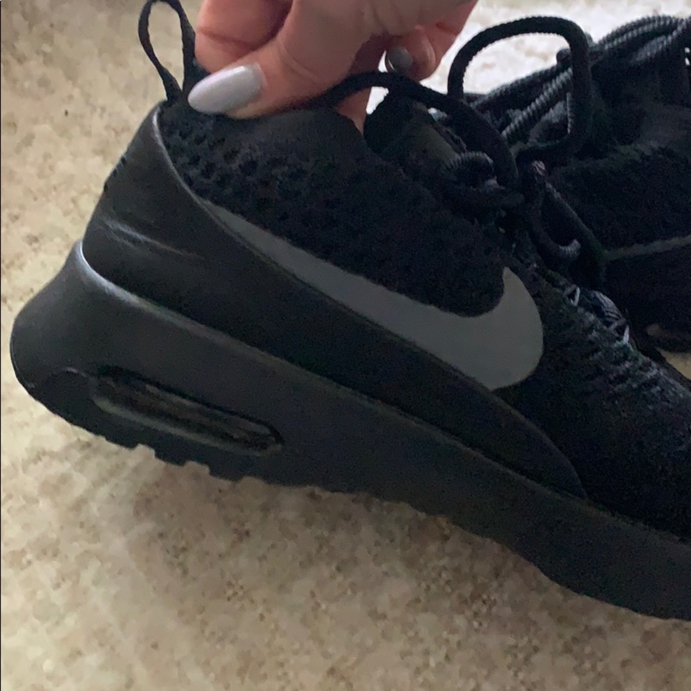 Nike Air Max - Picture 3 of 4